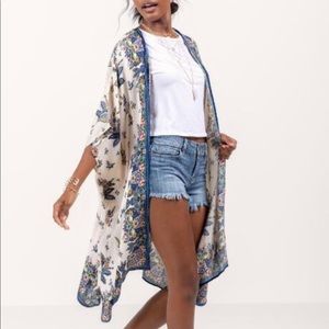 BLUE FLORAL KIMONO